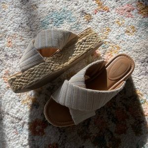 (SOLD) Strappy Platform Espadrille Sandals Universal Thread